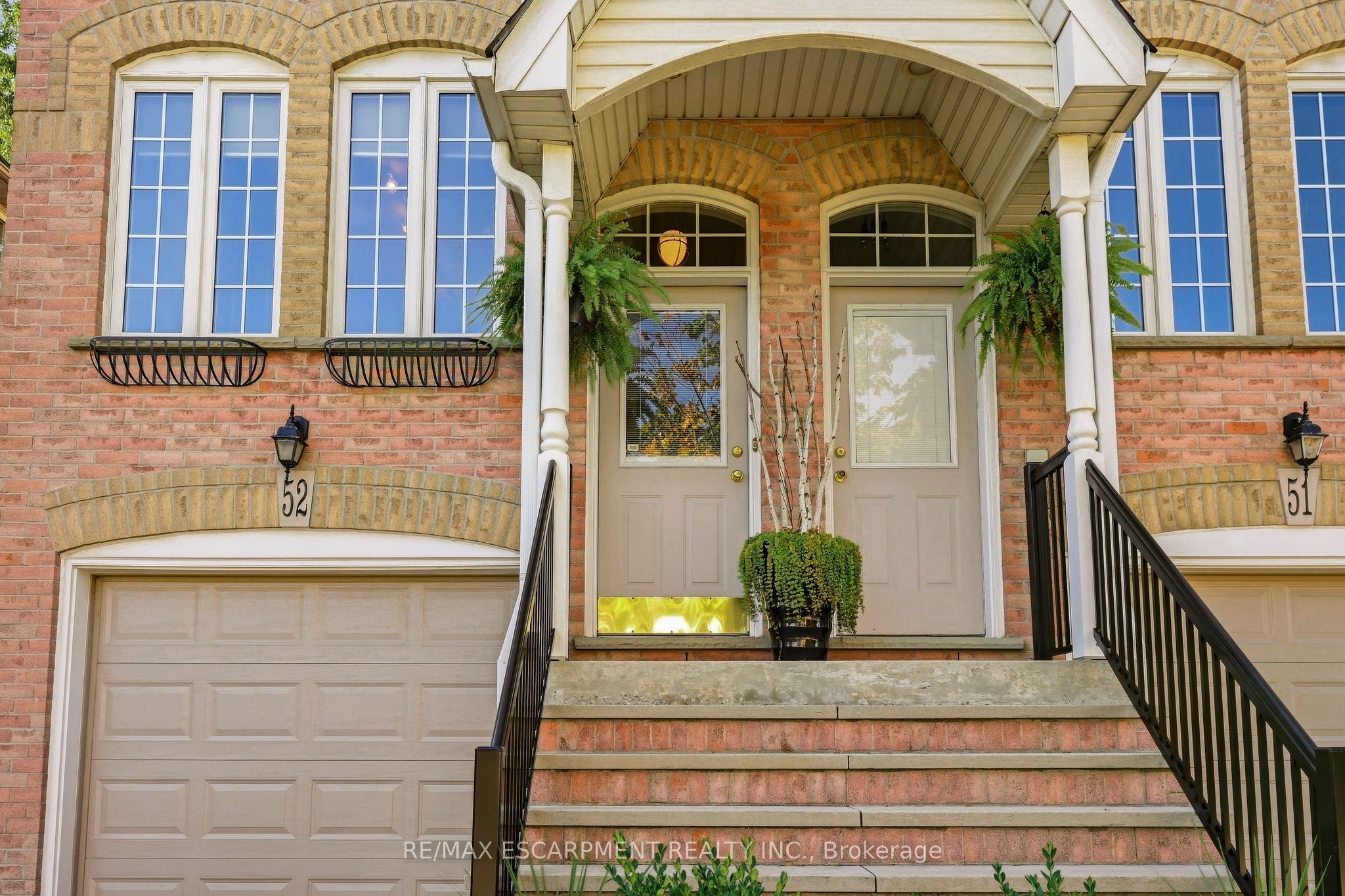 3480 Upper Middle Road 52