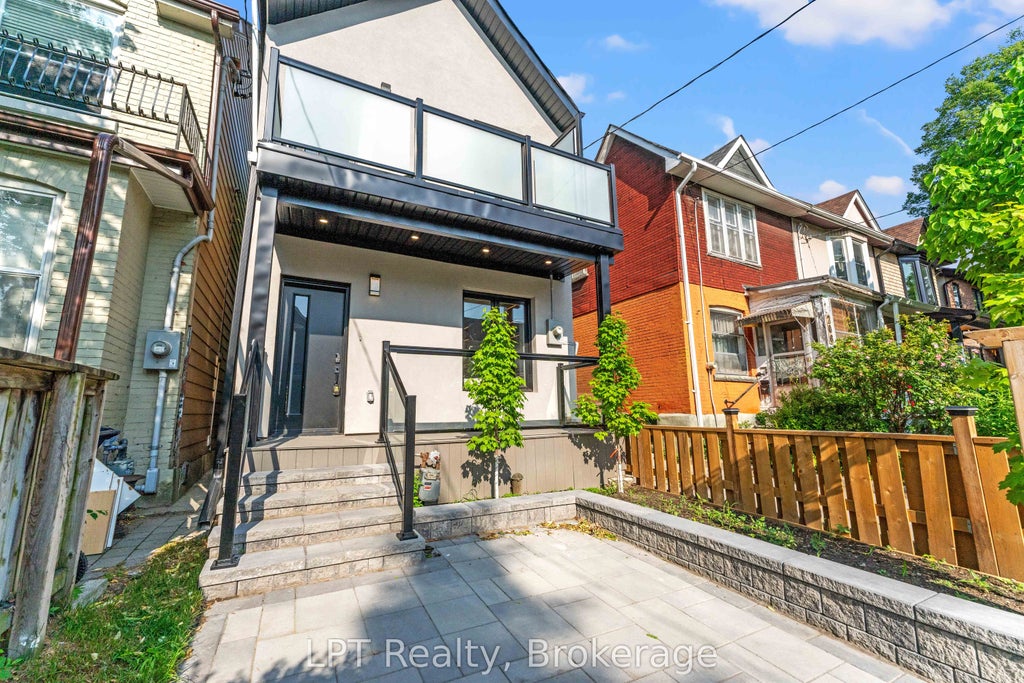 Photo of 204 Franklin Avenue, Toronto, ON M6P 3Z3 (MLS # W13859212)