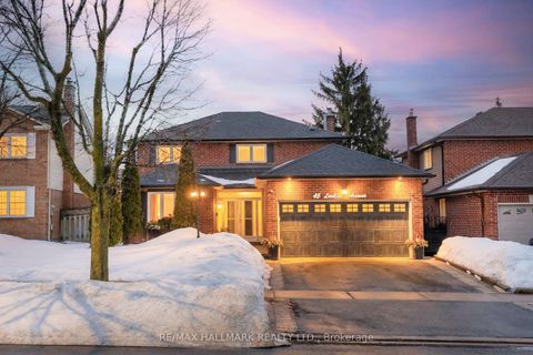45 Larkin Avenue Markham ON L3P 4P9