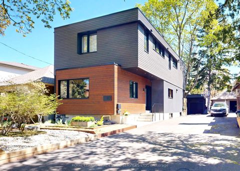 117 Indian Road Crescent Toronto ON M6P 2G4