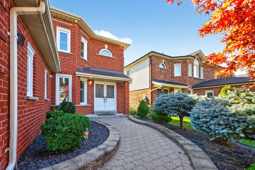 Photo of 1037 Sandcliff Drive E, Oshawa, ON L1K 2E5 (MLS # E12426952)