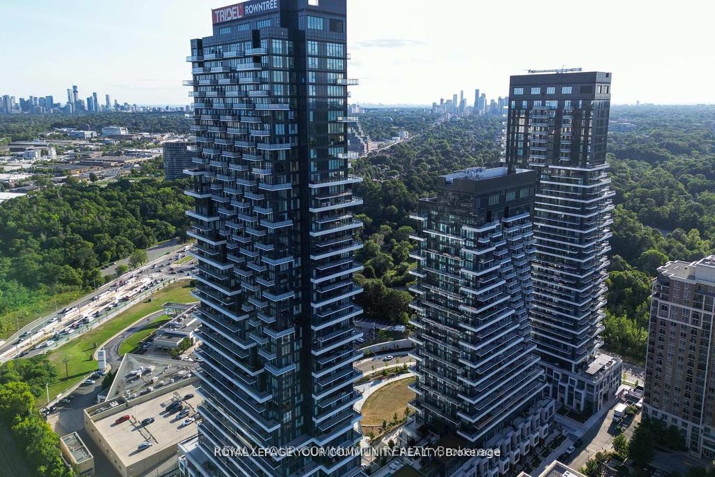 Photo of 10 Inn on the Park Drive #101, Toronto, ON M3C 0P9 (MLS # C12724338)