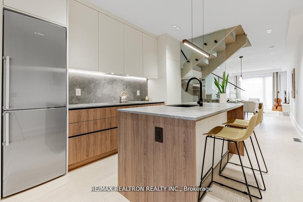 Photo of 673 Crawford Street, Toronto, ON M6G 3K1 (MLS # C13839040)