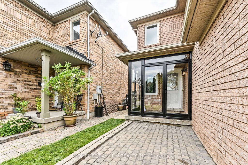Photo of 3956 Bentridge Road, Mississauga, ON L5N 7V8 (MLS # W12475217)