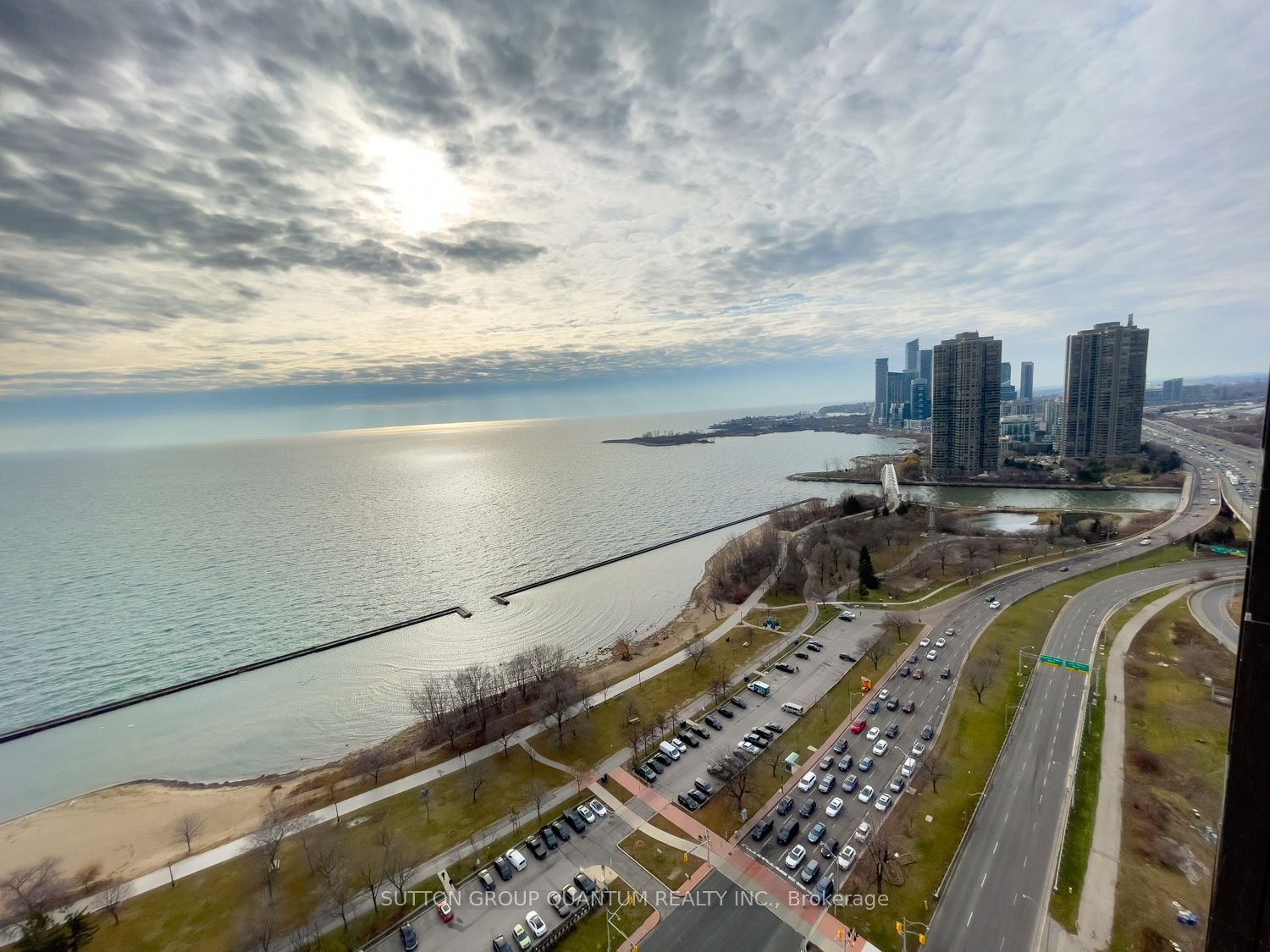 1928 Lakeshore Boulevard W 3208