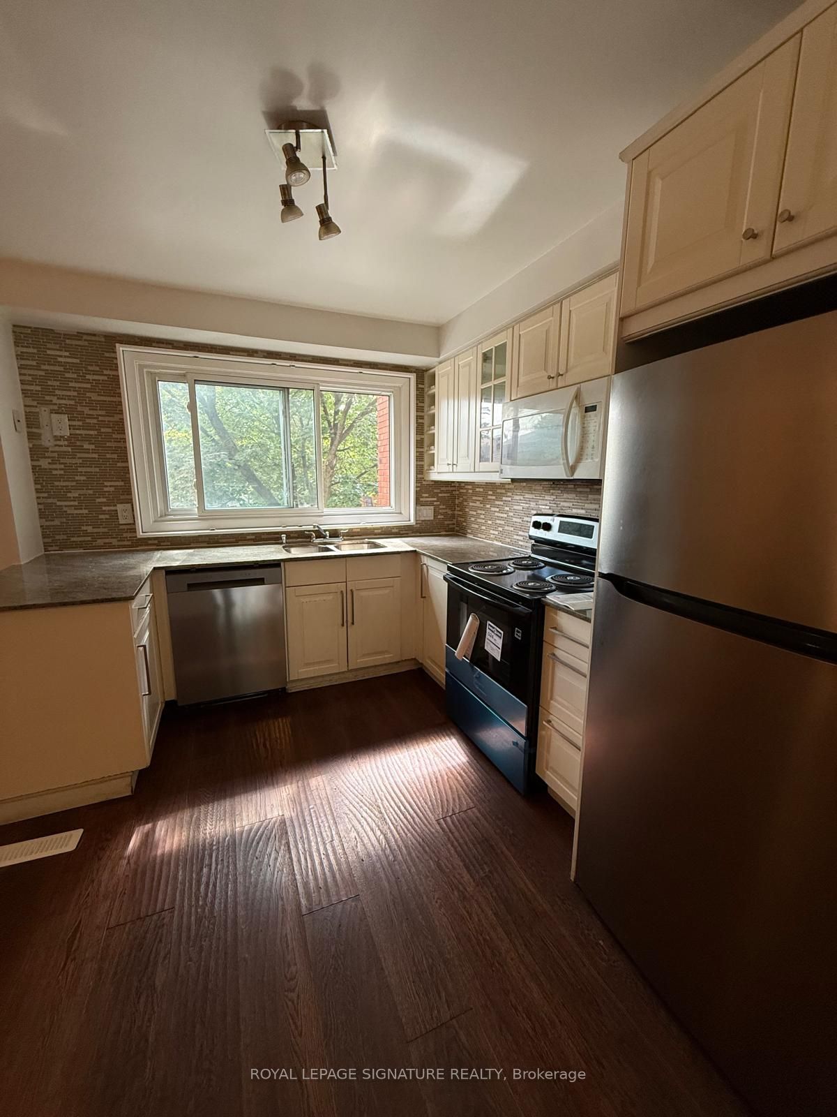 4230 Fieldgate Drive 24