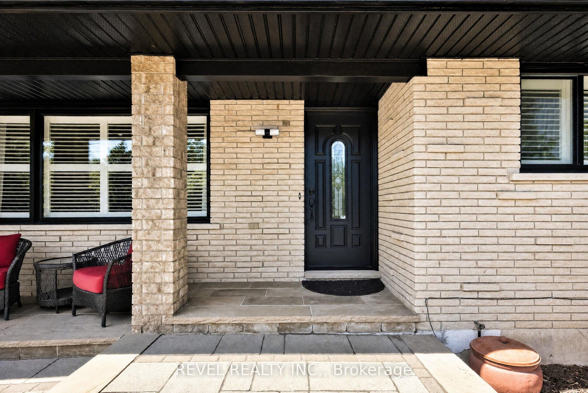 1036 Shellard Side Road