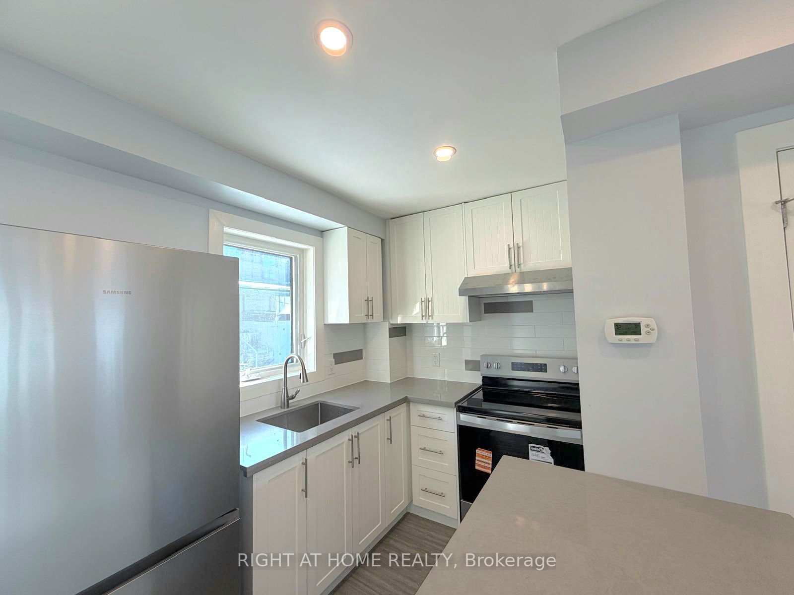 984 Ossington Avenue Laneway Suite