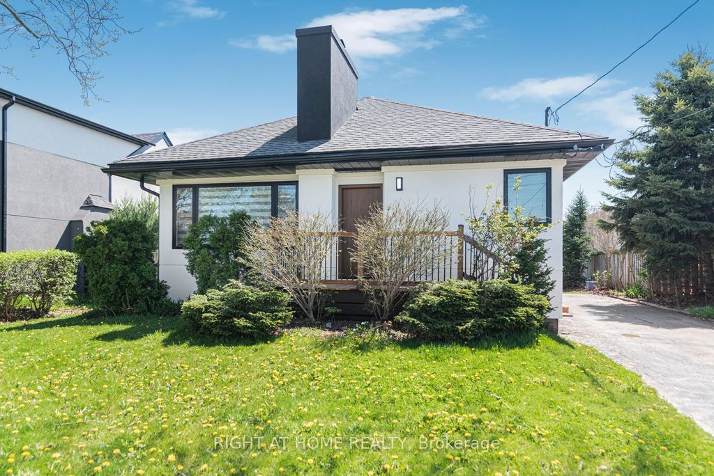 Photo of 10 Norwich Road, Hamilton, ON L8E 1Z6 (MLS # X12444551)