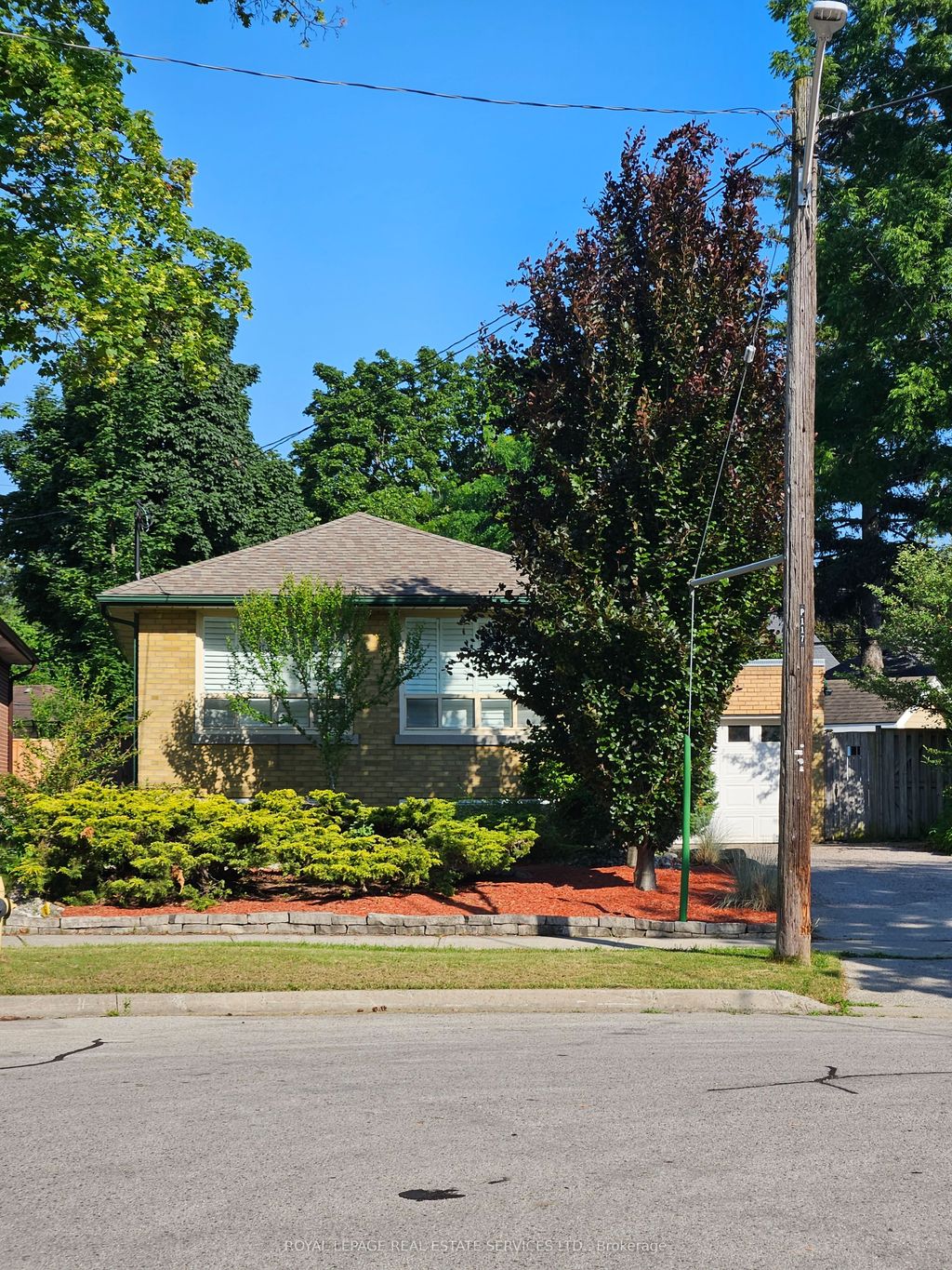 Photo of 117 Westrose Avenue, Toronto, ON M8X 2A5 (MLS # W13552028)