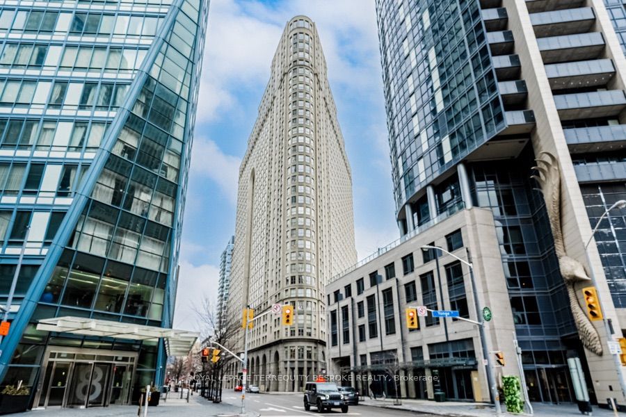 Photo of 25 The Esplanade N/A #1107, Toronto, ON M5E 1W5 (MLS # C13733284)
