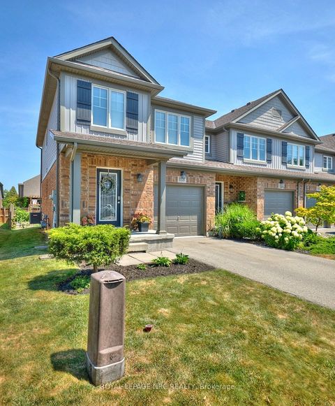 Photo of 118 Roselawn Crescent, Welland, ON L3C 0C4 (MLS # X12538128)