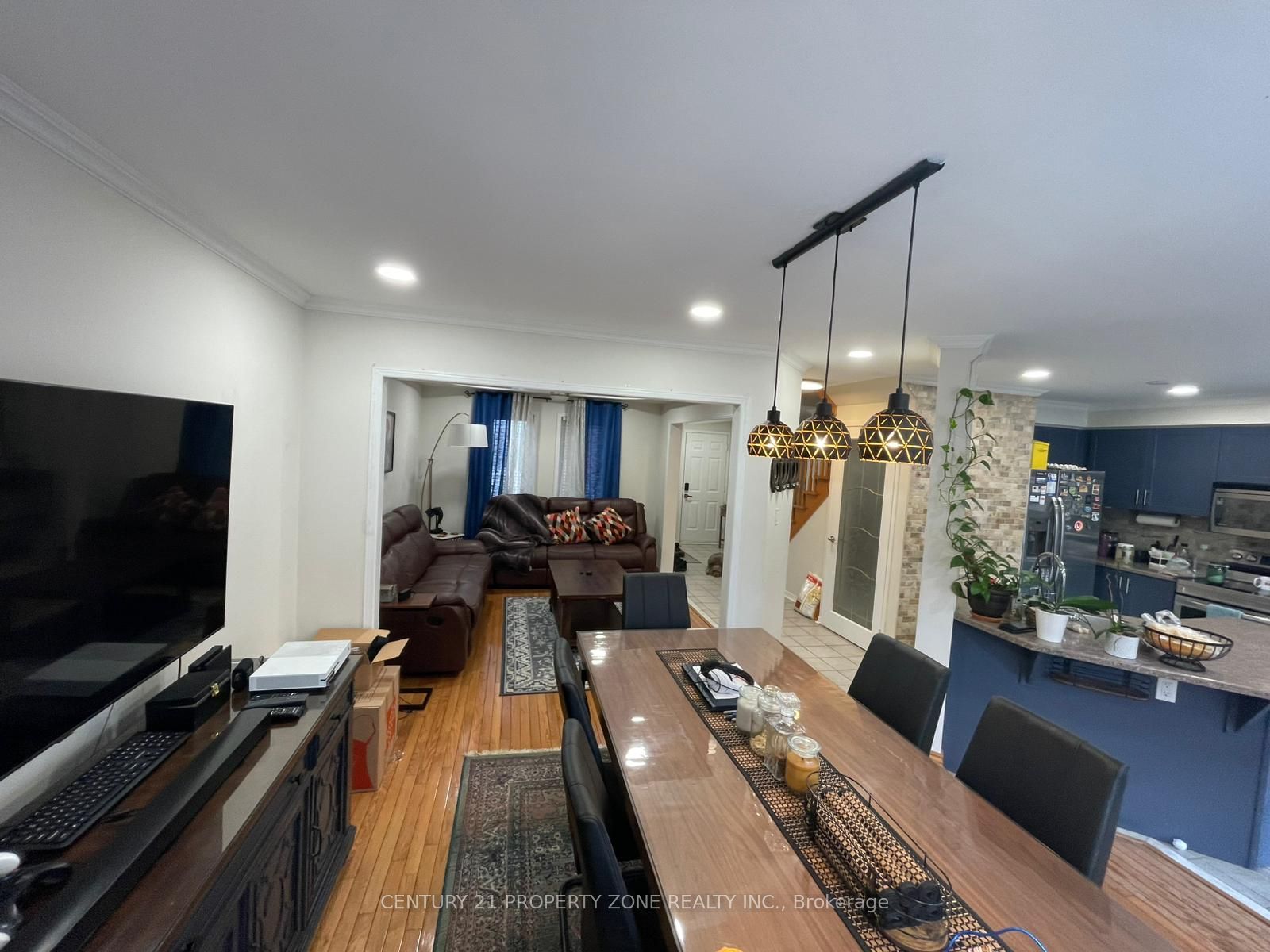 6638 Astro Court Upper