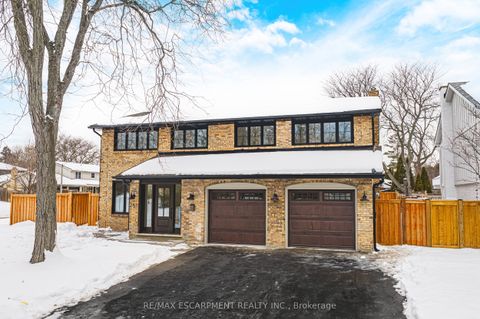 251 Glen Afton Drive Burlington ON L7L 1G8