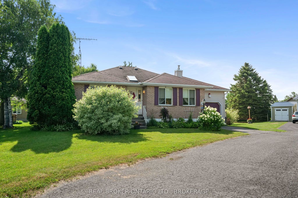 Photo of 6287 Graham Court, South Glengarry, ON K0C 1E0 (MLS # X13580254)