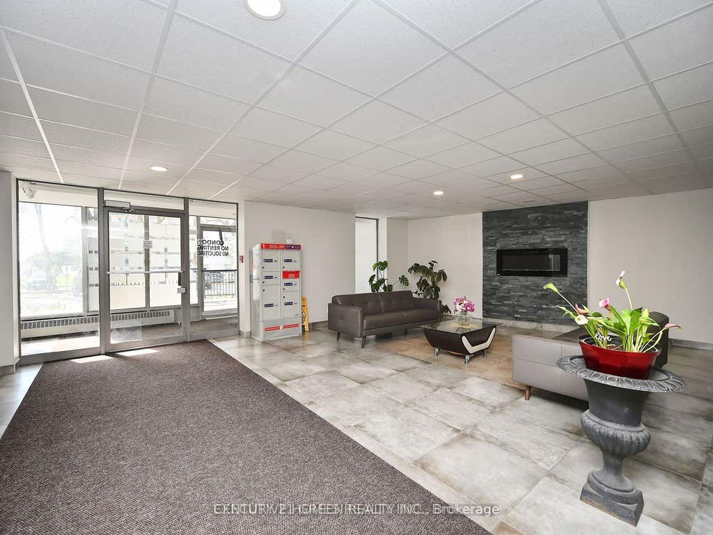 Photo of 3065 Queen Frederica Drive #902, Mississauga, ON L4Y 3A3 (MLS # W13538902)