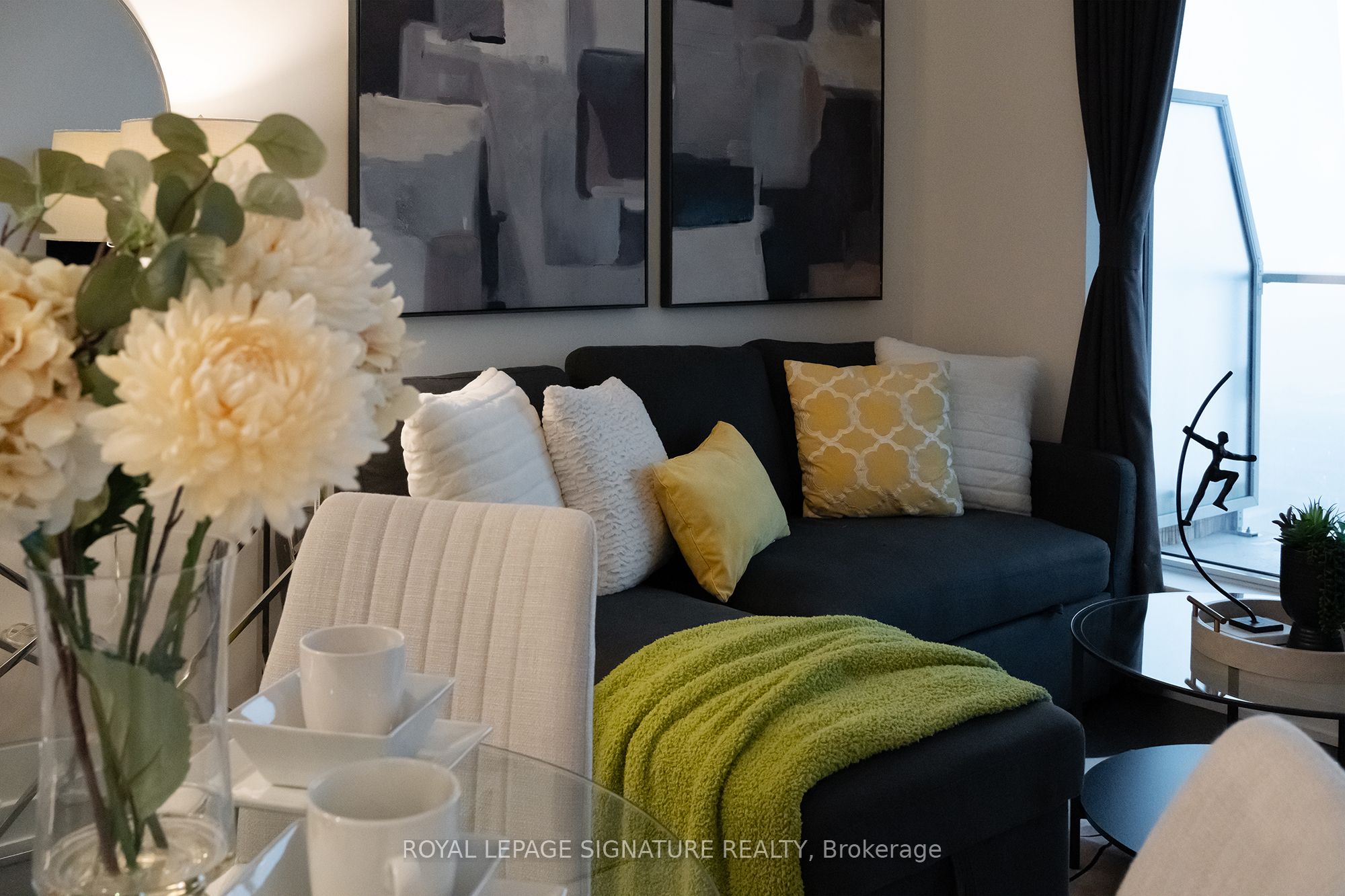 28 Freeland Street 2410