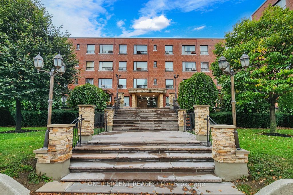 Photo of 2550 Bathurst Street #206, Toronto, ON M6B 2Z2 (MLS # C12423488)