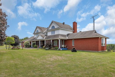 Photo of 3031 Greenland Road, Constance Bay - Dunrobin - Kilmaurs - Woodlawn, ON K0A 1T0 (MLS # X12468519)