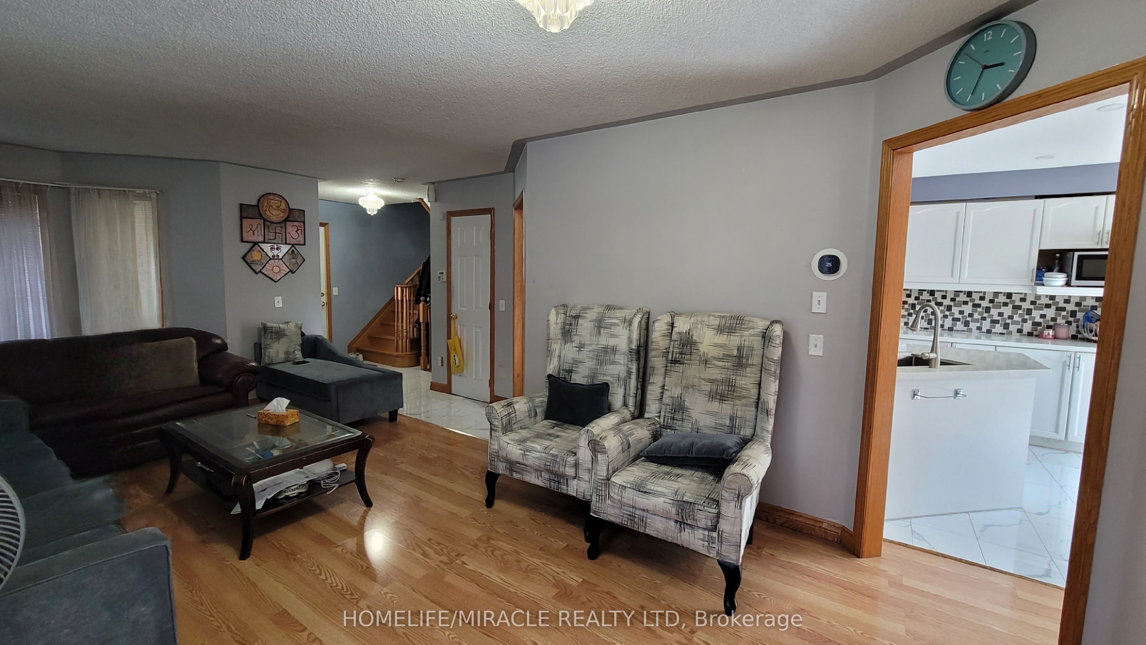 144 Sandyshores Drive W