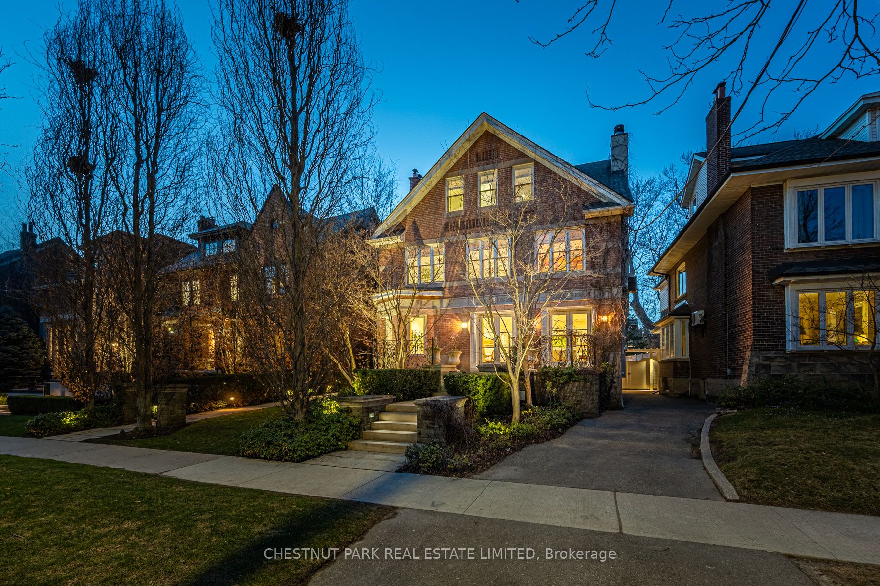 68 Rowanwood Avenue