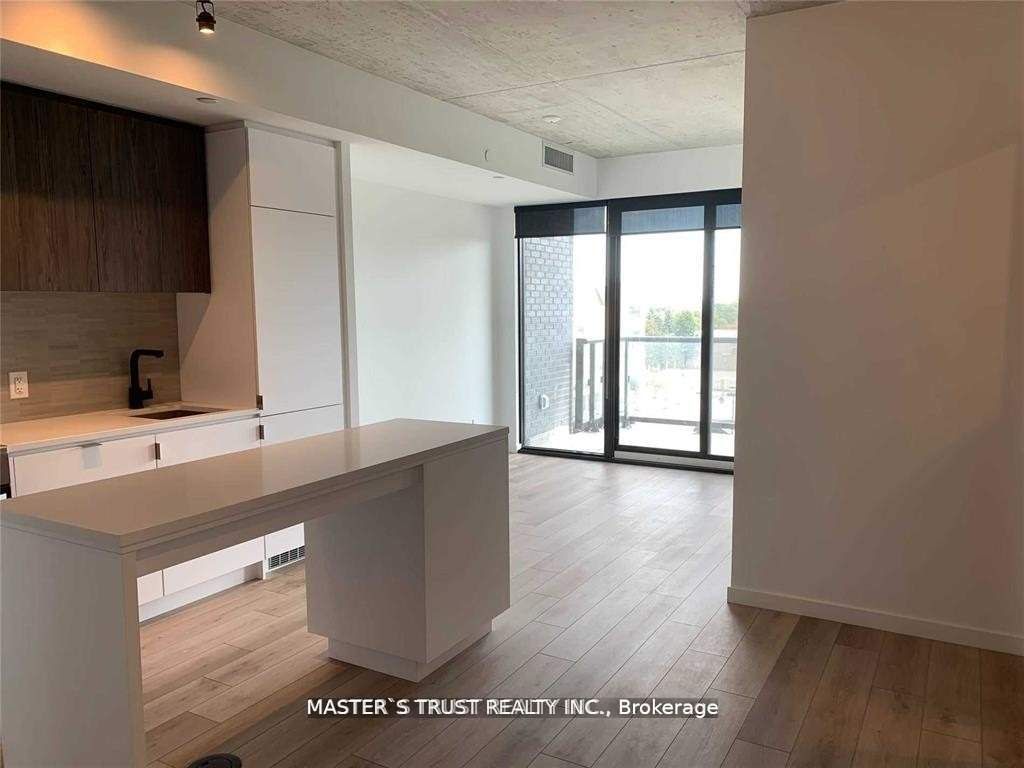 7 Smith Crescent 416