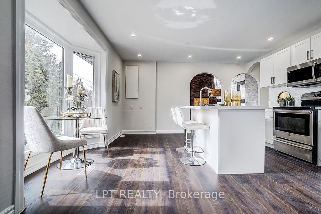 Photo of 194 South Channel Drive, Georgina, ON L4P 2N3 (MLS # N12937954)