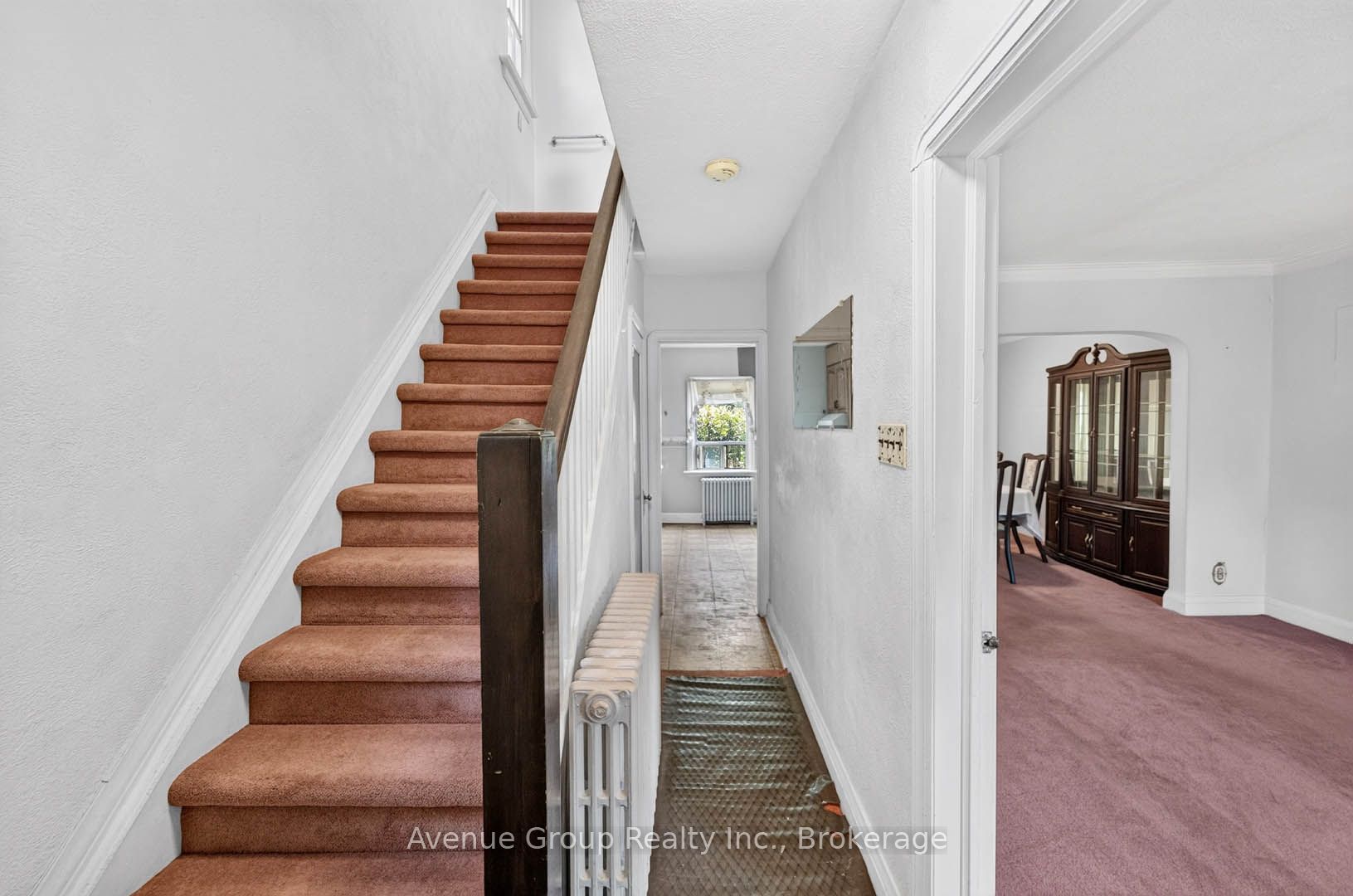 1 Warland Avenue