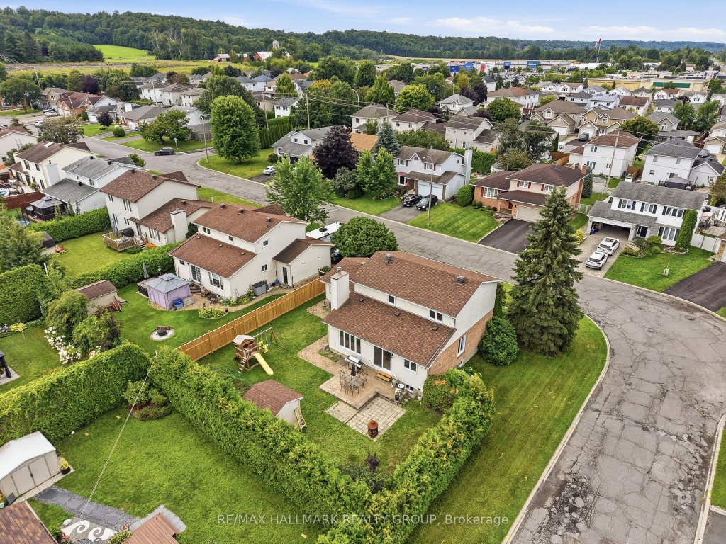 Photo of 3351 DESCOTES Circle, Clarence-Rockland, ON K4K 1A7 (MLS # X13673684)
