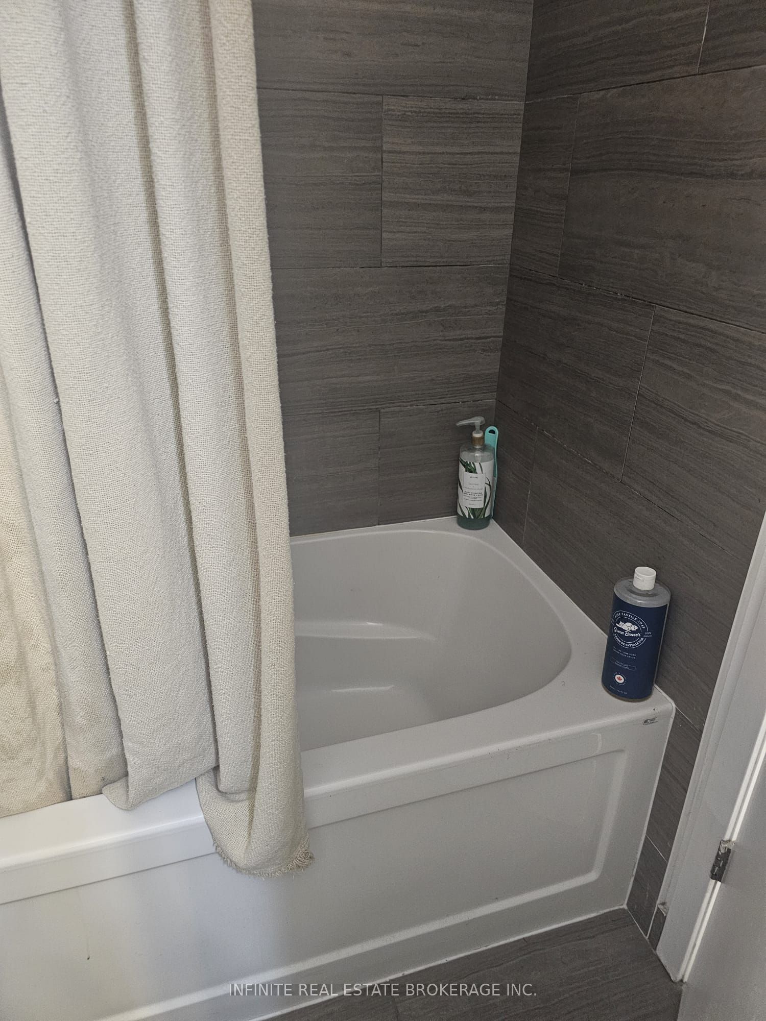 2560 Eglinton Avenue W 1506