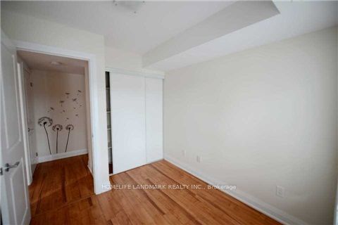 320 John Street 233