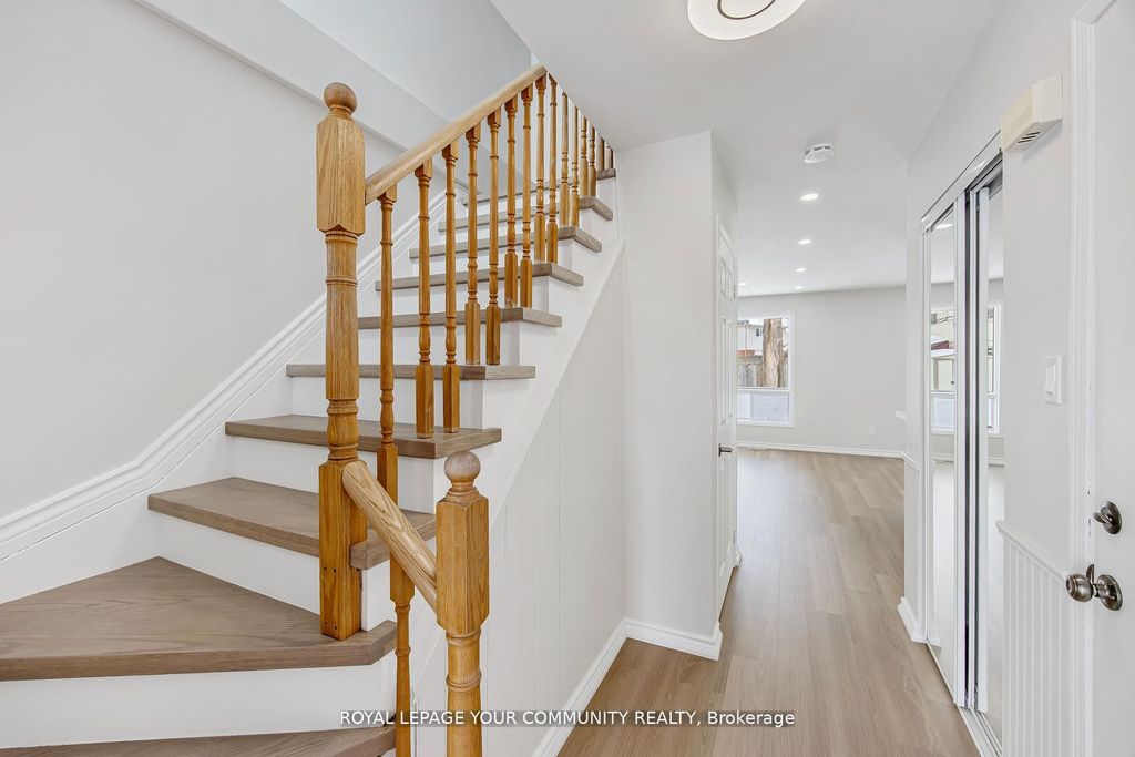 Photo of 159 SW Brucker Road, Barrie, ON L4N 8H8 (MLS # S12472558)