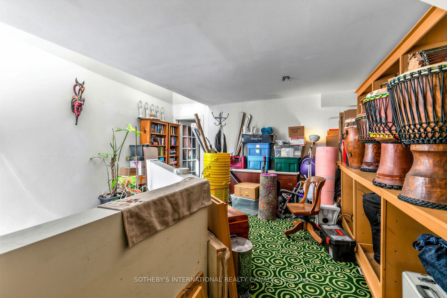 243 Gerrard Street E