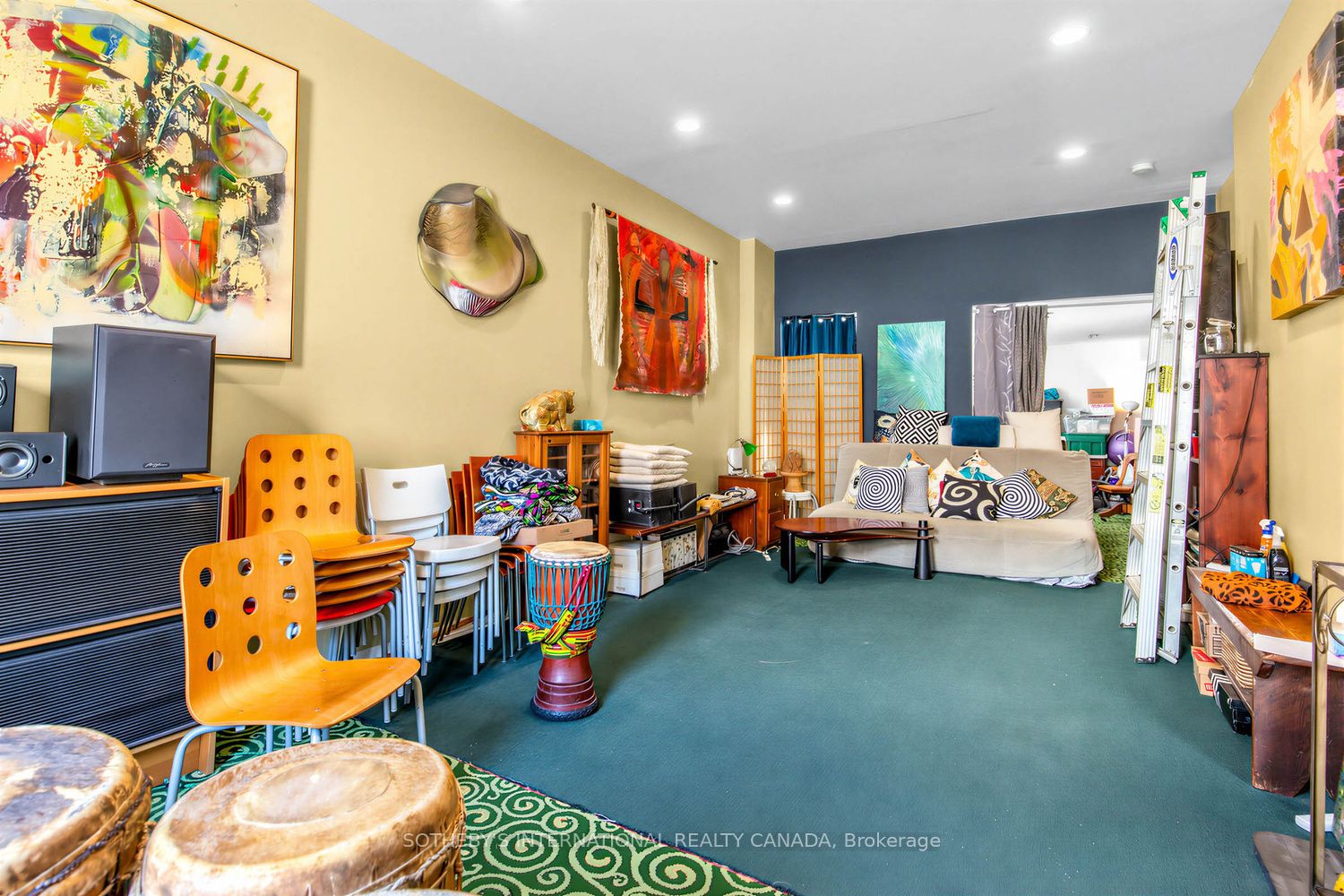 243 Gerrard Street E