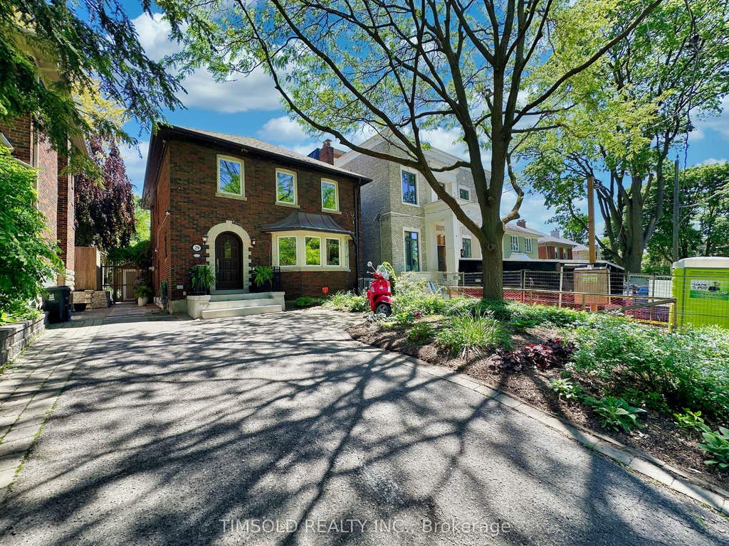 Photo of 29 Tarlton Road, Toronto, ON M5P 2M6 (MLS # C13230886)