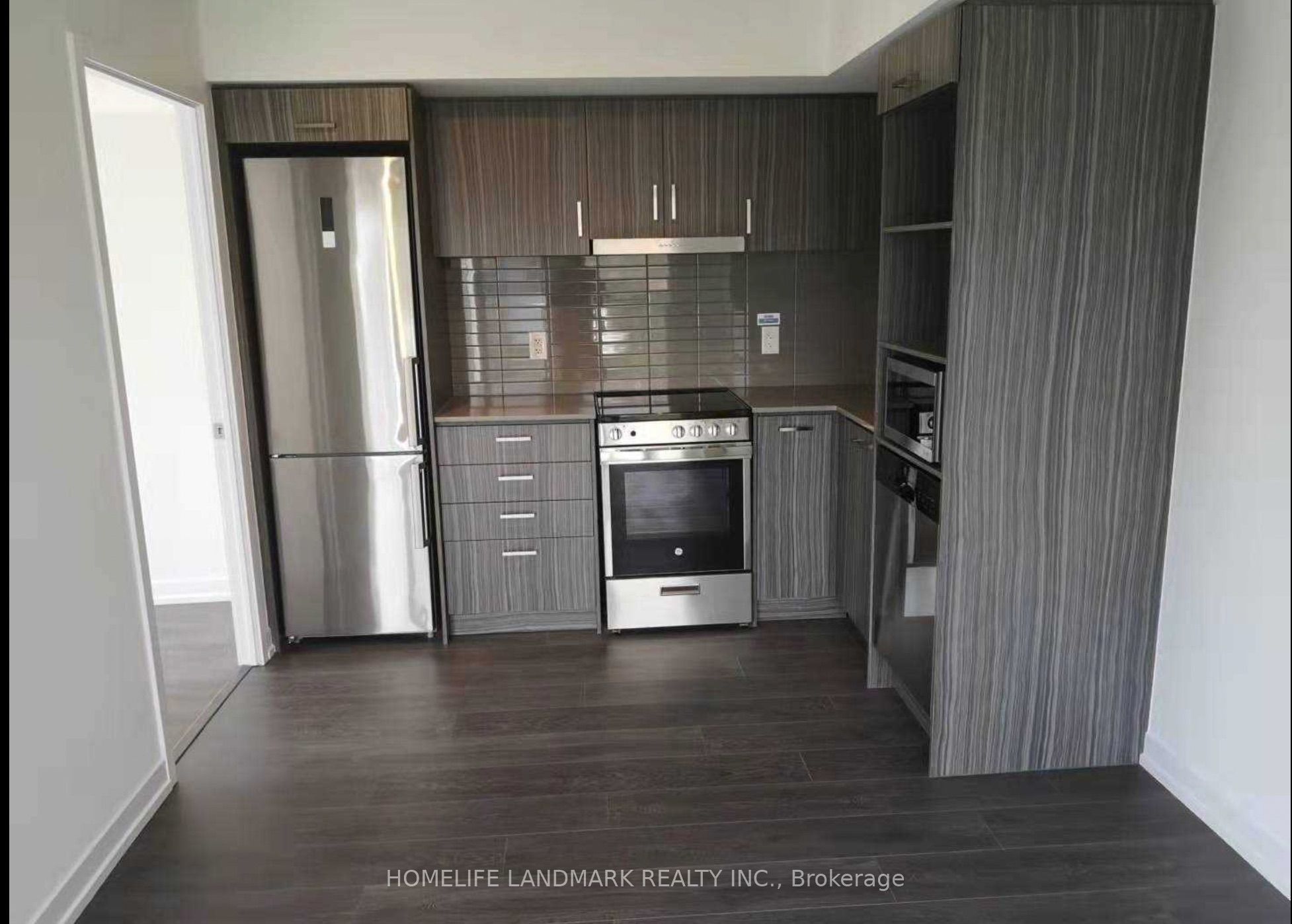 219 Dundas Street E 515