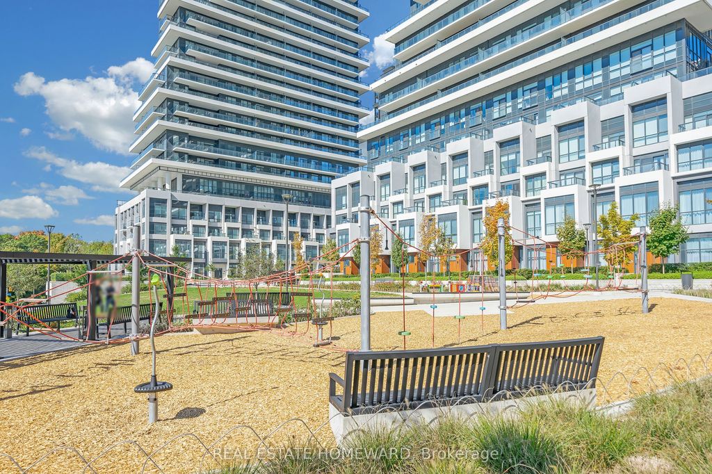 Photo of 20 Inn On The Park Drive #2039, Toronto, ON M3C 0P8 (MLS # C12449268)