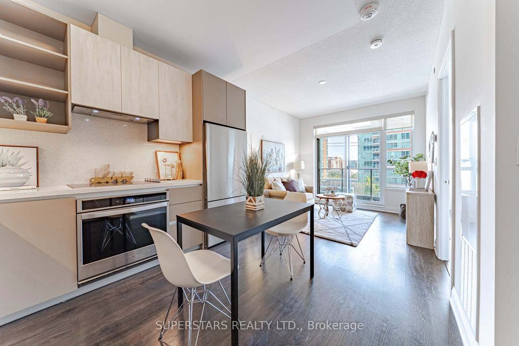 Photo of 396 Highway 7 N/A E #507, Richmond Hill, ON L4B 0G7 (MLS # N13159640)