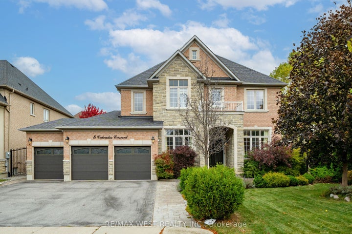 Photo 1 of 23 — 8 Calvados Crescent, Brampton, ON L6P 2Z1