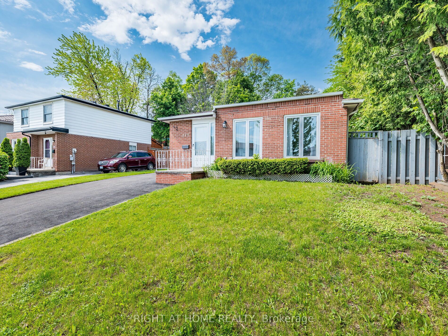 118 Bonham Boulevard