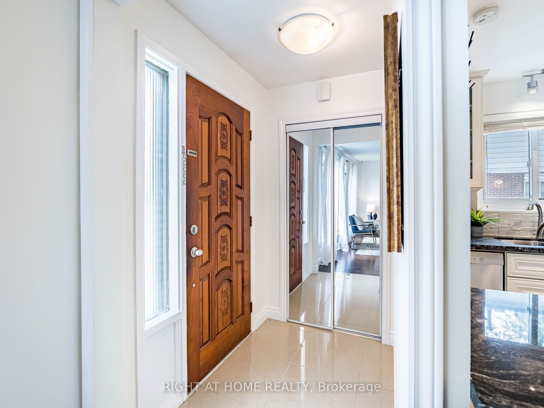 118 Bonham Boulevard