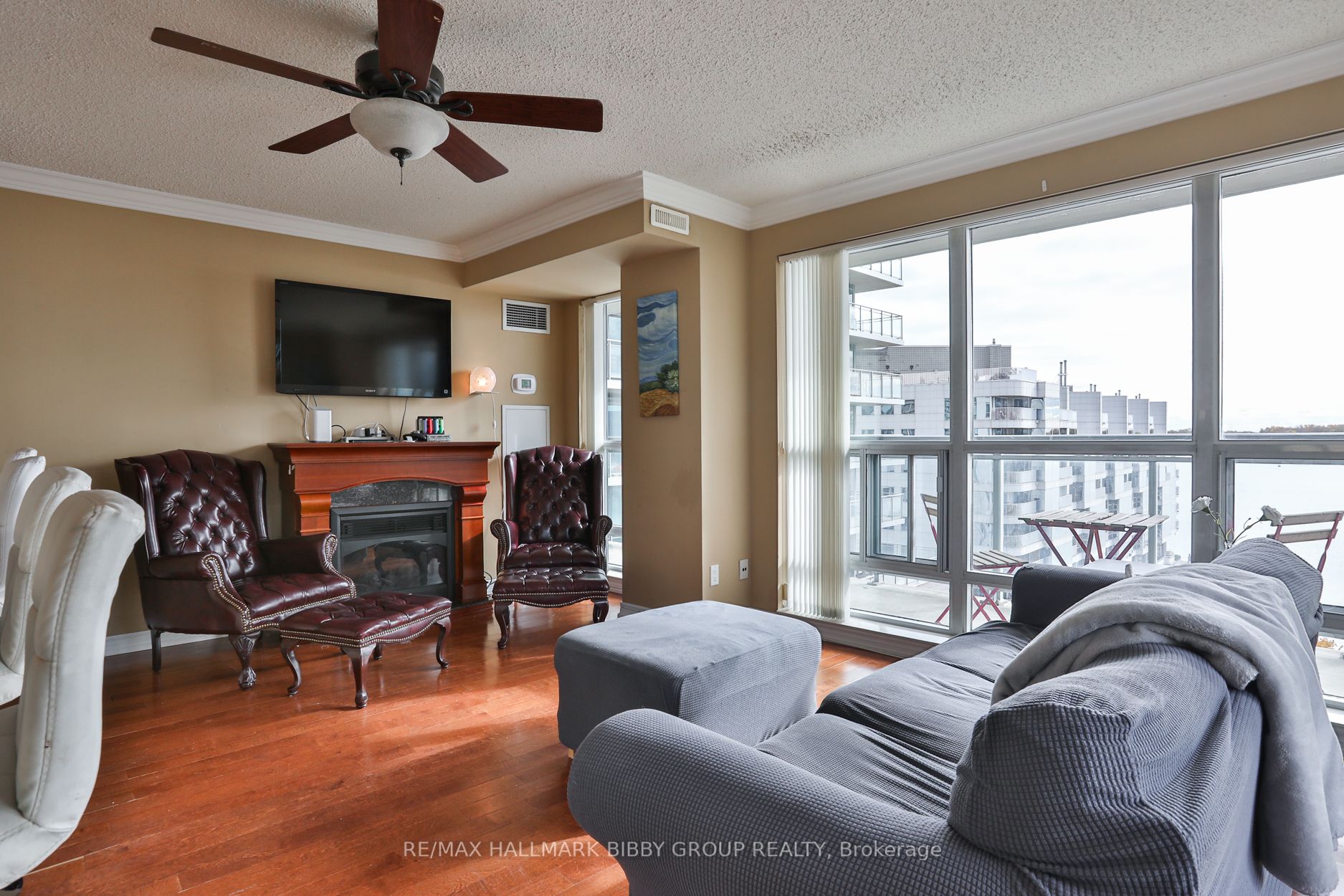 410 Queens Quay N/A W 703