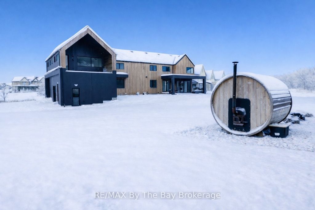 Photo of 18 Raintree Court, Clearview, ON L9Y 0K2 (MLS # S12719884)