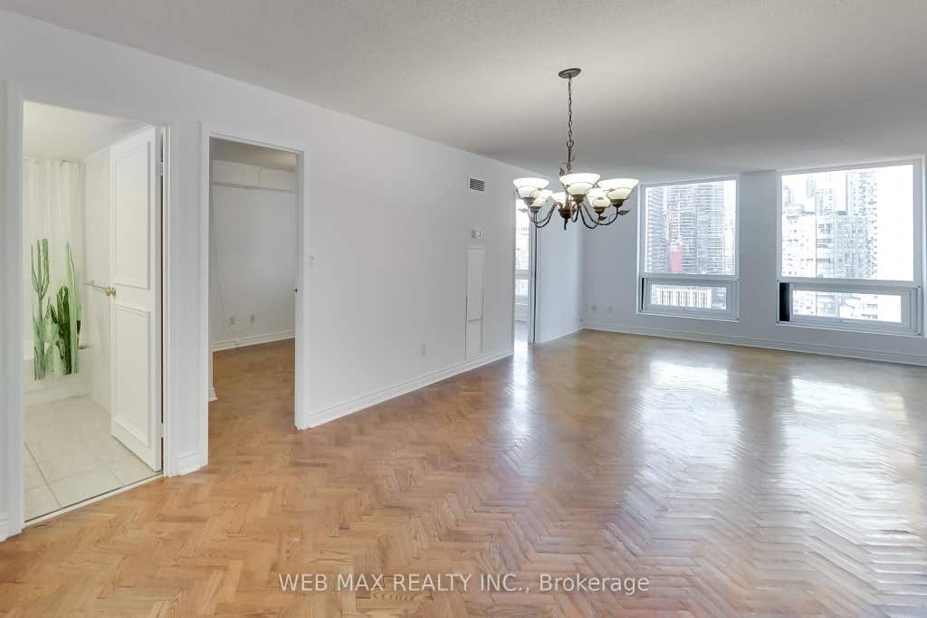 Photo of 25 Grenville Street #1808, Toronto, ON M4Y 2X5 (MLS # C13697228)