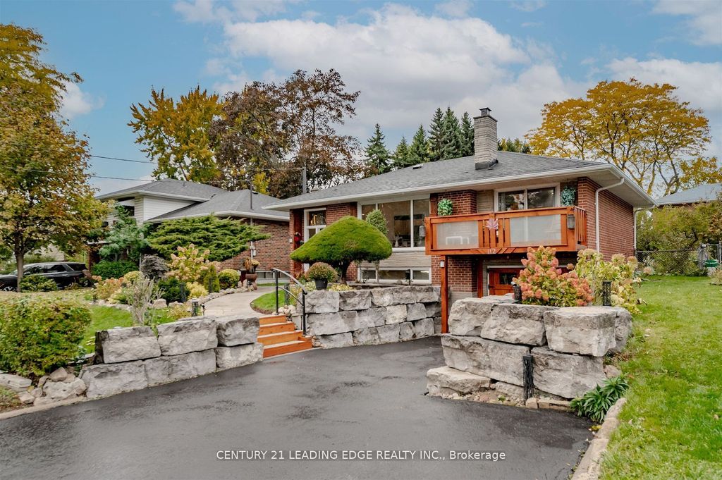 Photo of 112 Wyndcliff Crescent, Toronto, ON M4A 2K3 (MLS # C12547524)