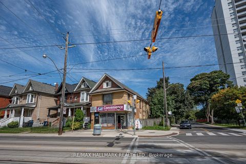 675 Broadview Avenue Toronto ON M4K 2P4