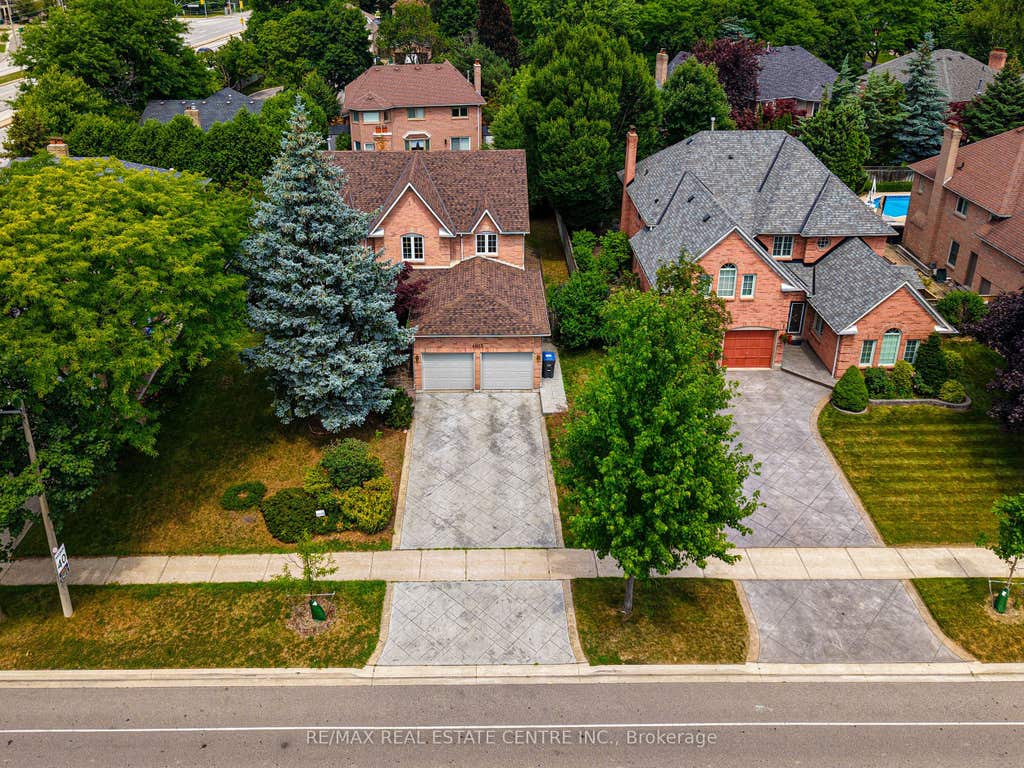 Photo of 4623 Hewicks Lane, Mississauga, ON L5M 3L8 (MLS # W13442334)