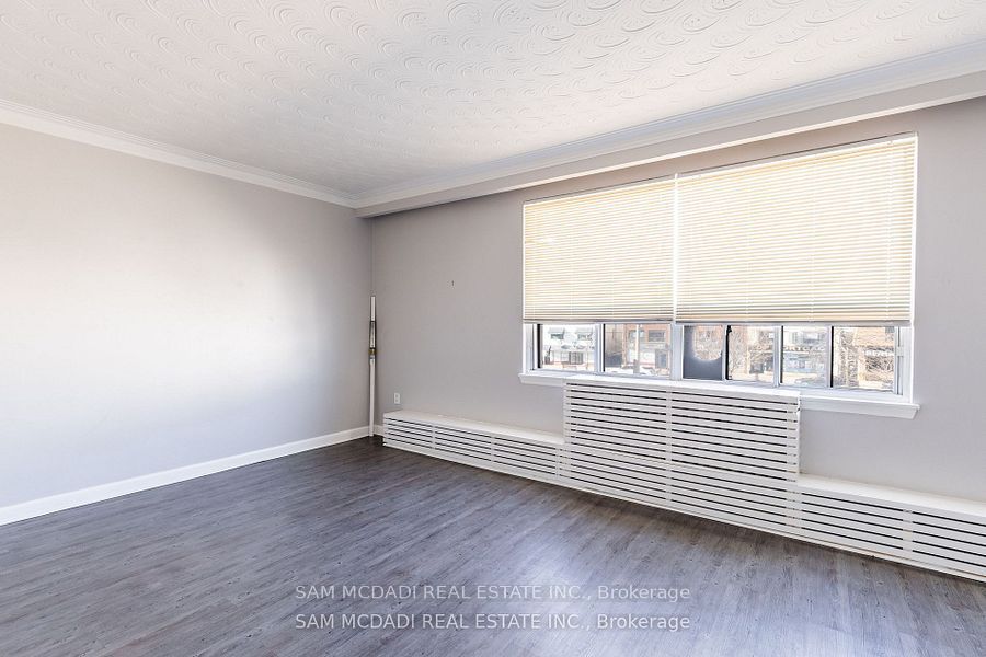 1710 Lakeshore Road W