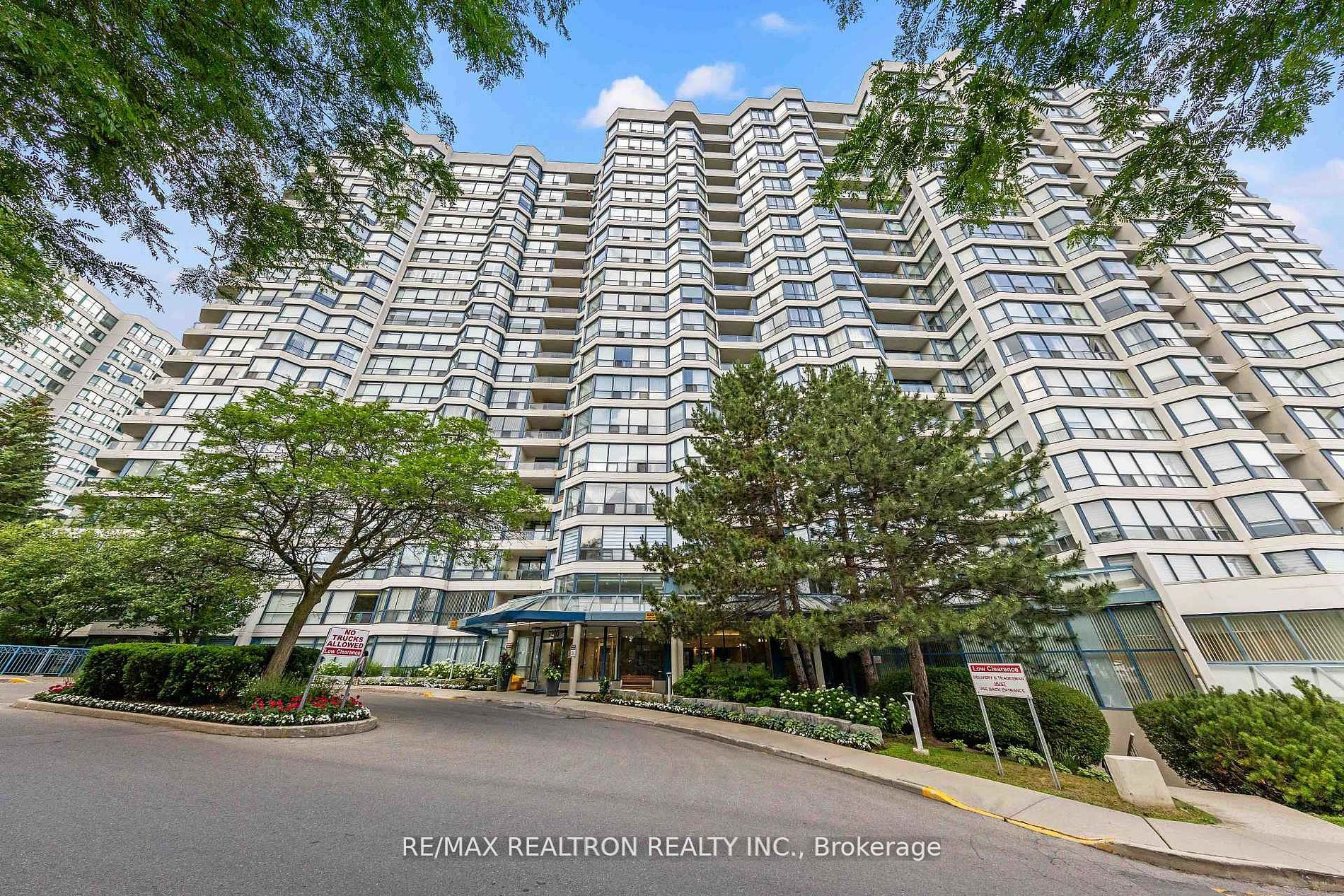 7300 Yonge Street 210