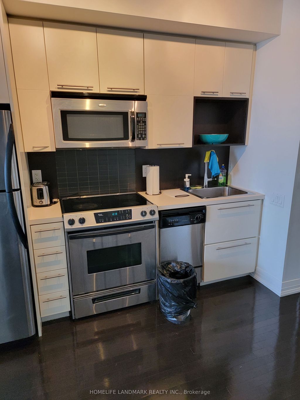 Photo of 21 Carlton Street #2708, Toronto, ON M5B 1L3 (MLS # C12901422)